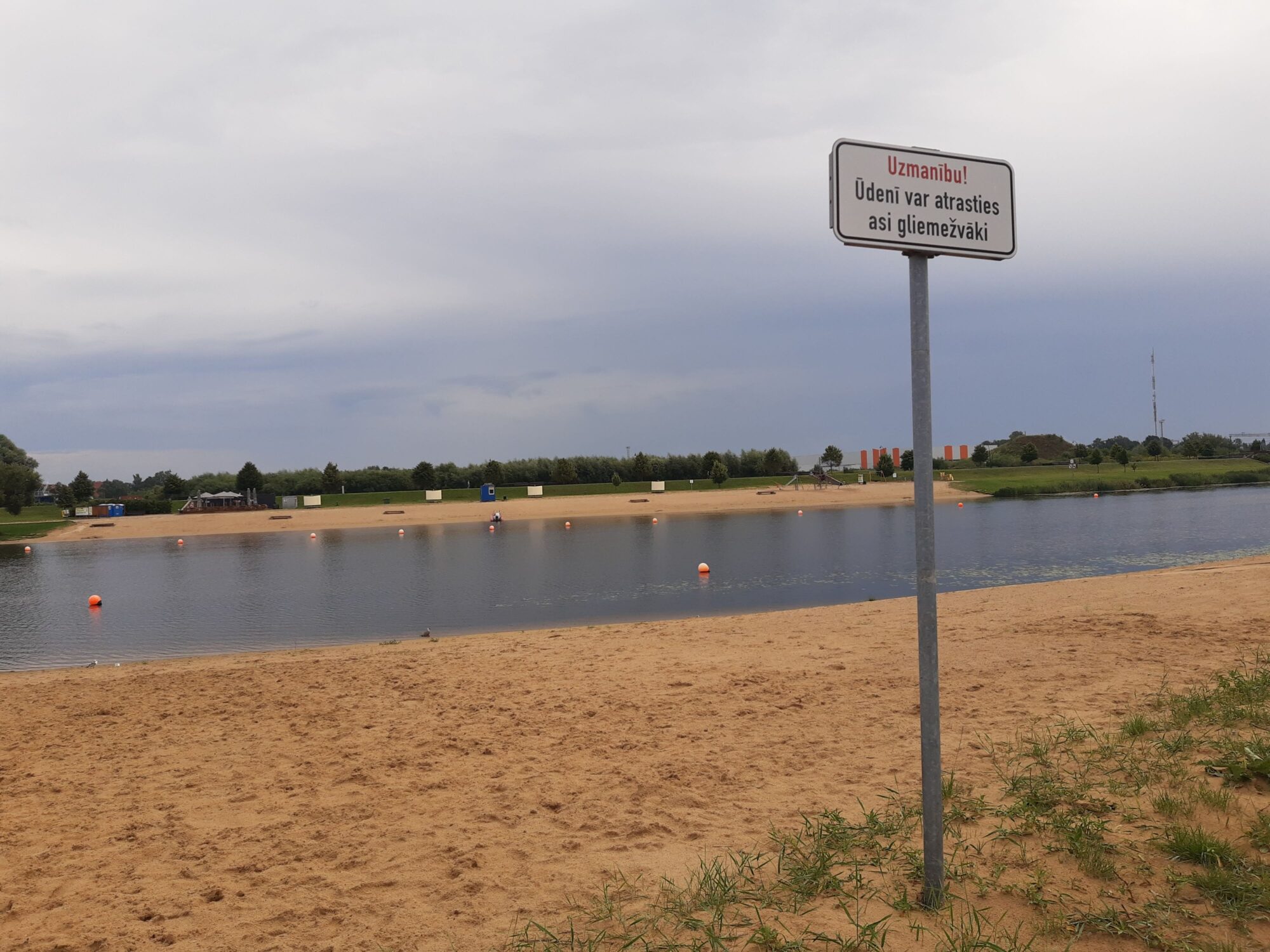 Latvijā sākas oficiālā peldsezona