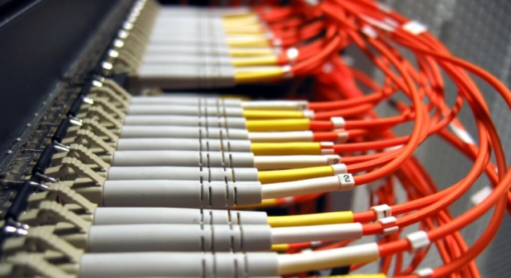 Iecavā ierīko optisko interneta tīklu