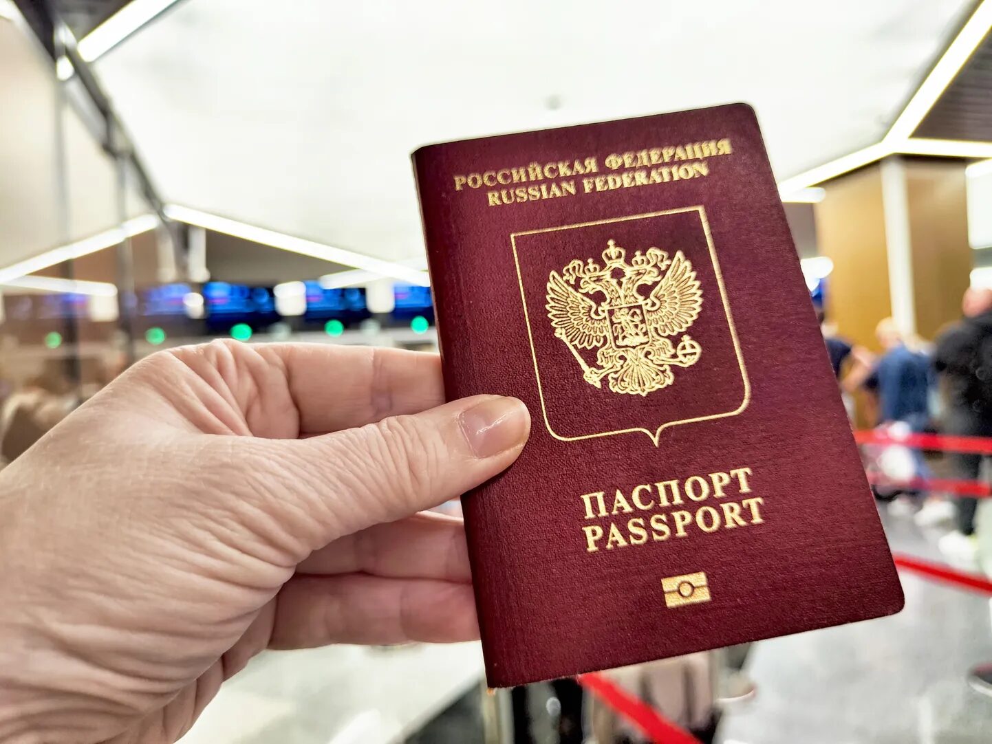 Latvija vairs neatzīst Krievijas vecā parauga pases – stājusies spēkā jauna kārtība
