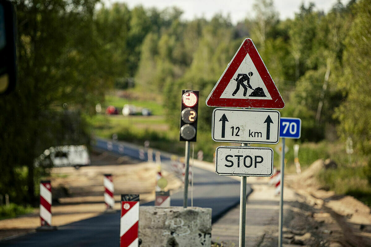 Iebilsts finansējuma samazinājumam pašvaldību autoceļu, ielu remontdarbiem un uzturēšanai