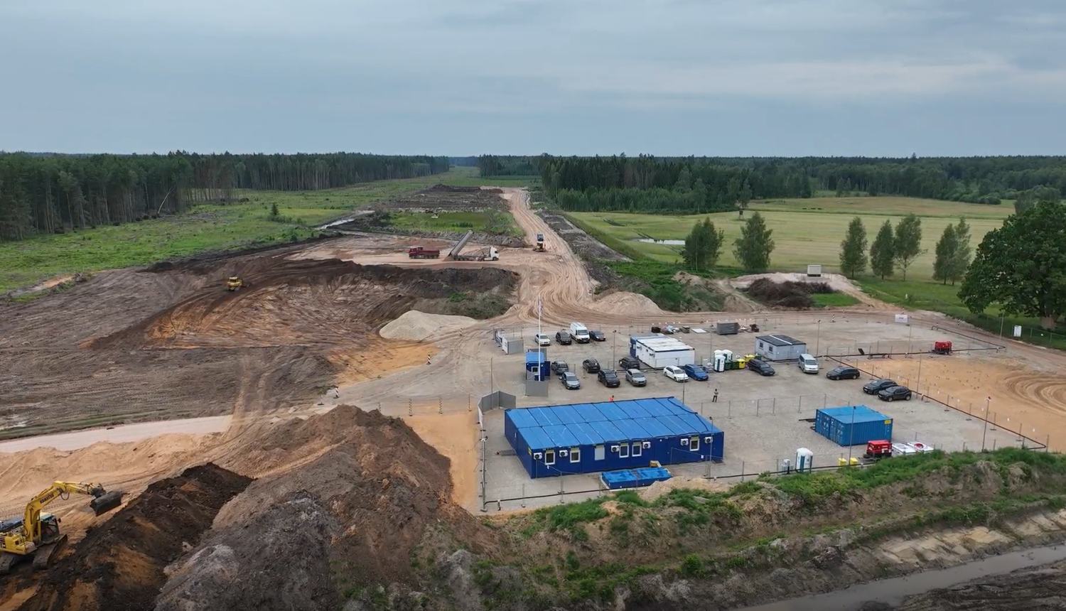 Rail Baltica dzelzceļa pamattrasē dota zaļā gaisma liela mēroga būvdarbiem