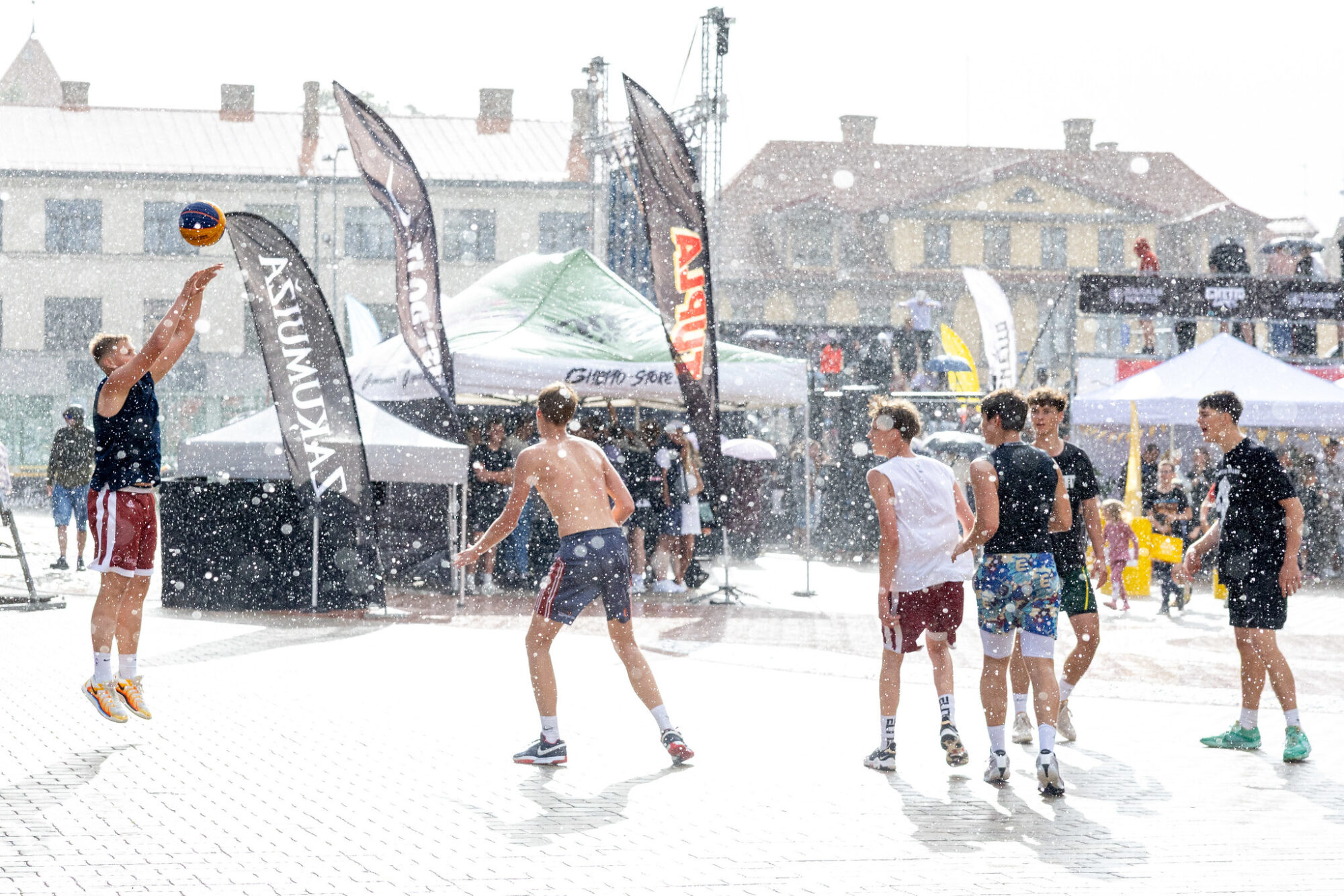 Iedzīvina Bausku ar sportu, mūziku un radošām aktivitātēm