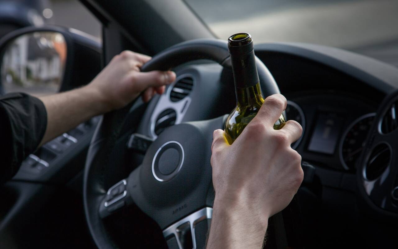 2,63 promiles – baušķenieks brauc ar auto kunga prātā
