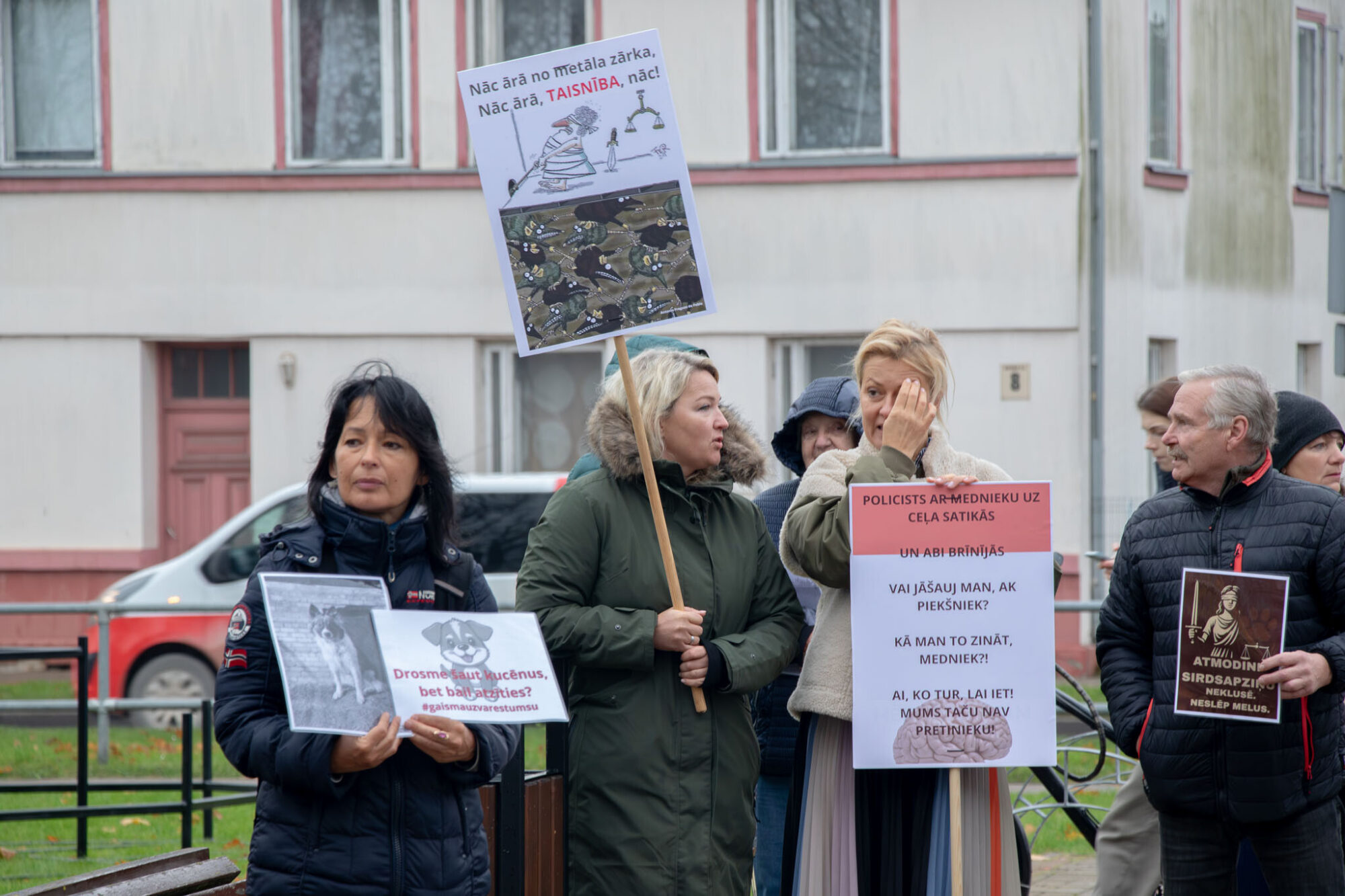 Bauskas pašvaldība “atšaudās” pret iesniegumiem