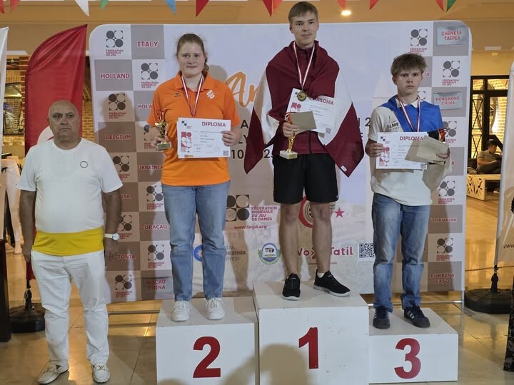 Baušķenieks – pasaules čempions U19 grupā 100 lauciņu dambretē