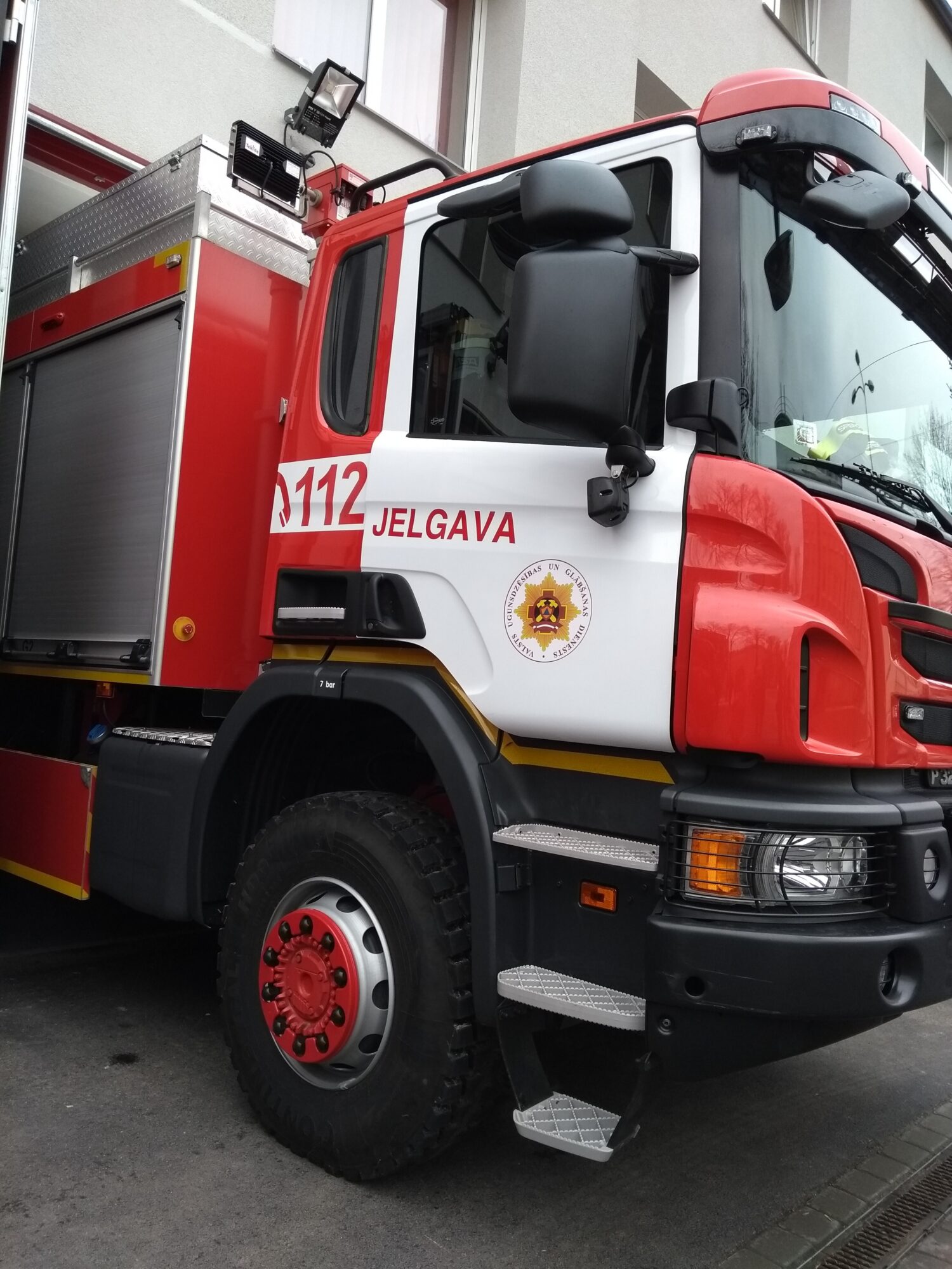 Šogad ugunsgrēkos gājuši bojā jau deviņi cilvēki. VUGD aicina būt uzmanīgiem, apsildot mājokli